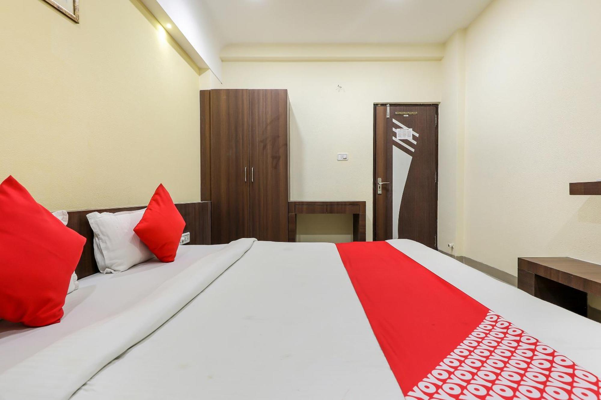 Oyo Hotel Relax Indore Exterior photo